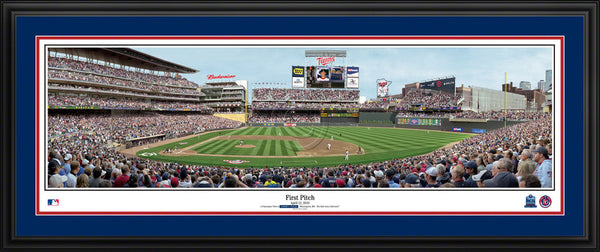 MLB TWINS Panoramic Picture - Opening Day at Target Field - MLB Wall Decor